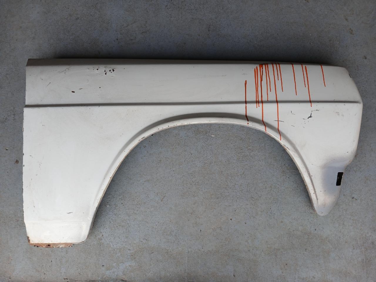 Aile avant droite SIMCA 1100 blanche LesAnciennes.com