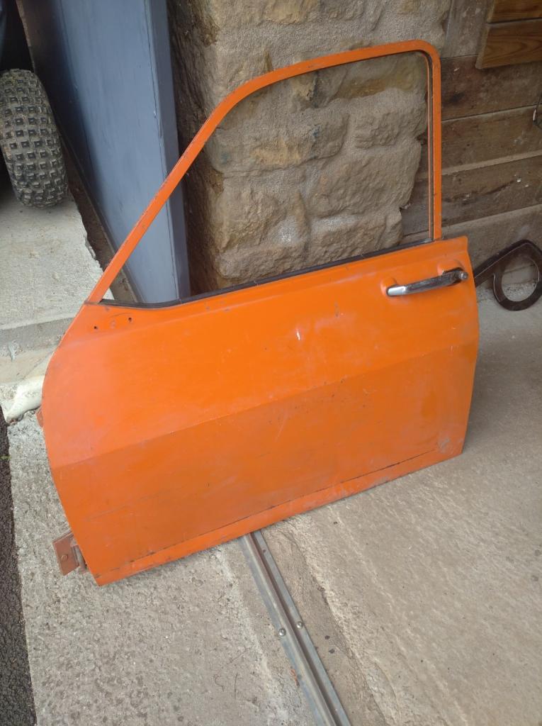 Porte RENAULT 12 (R12) TL /TS LesAnciennes.com