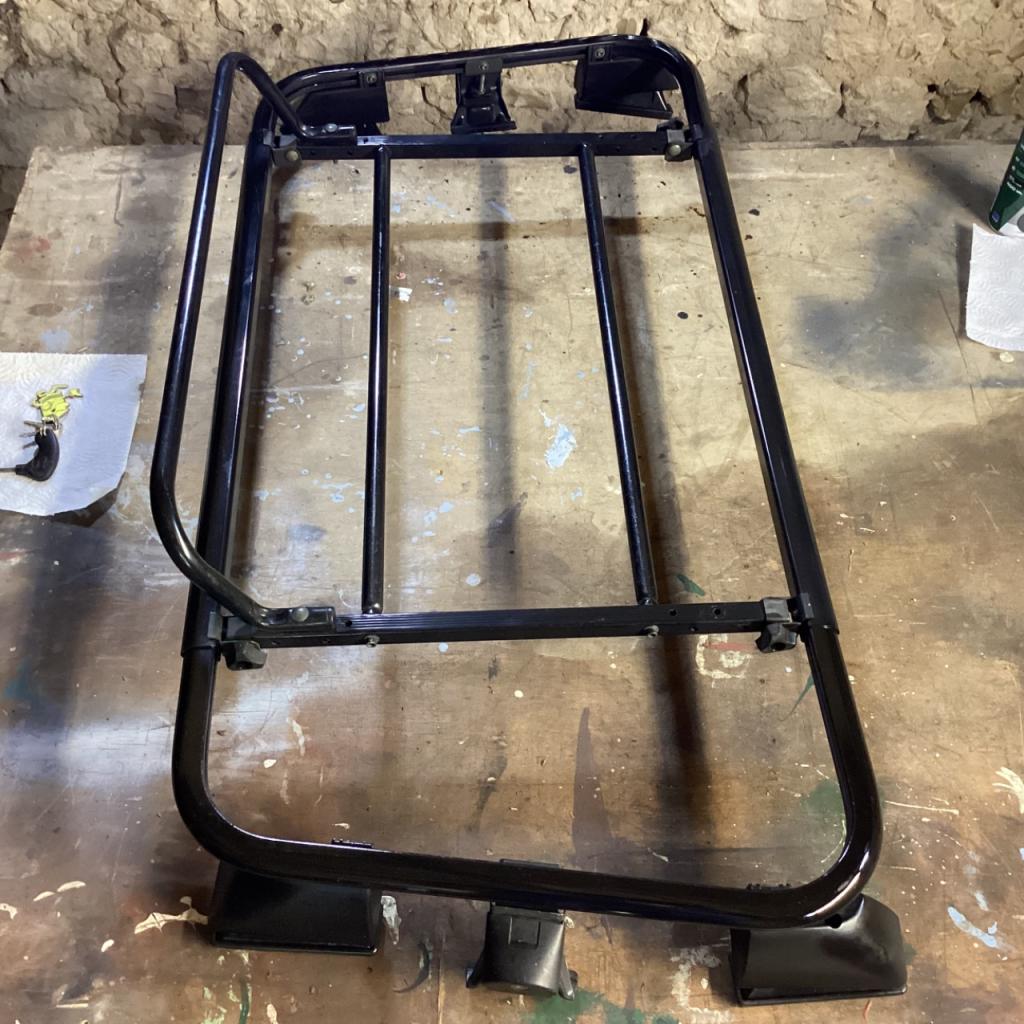 Porte bagages pour MGF et autres véhicules LesAnciennes.com