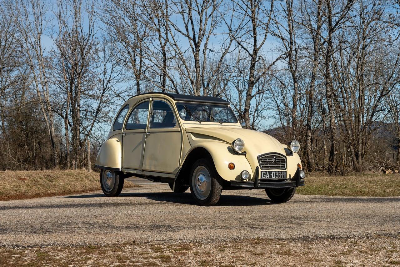 1985 Citroën 2 CV 6 LesAnciennes.com