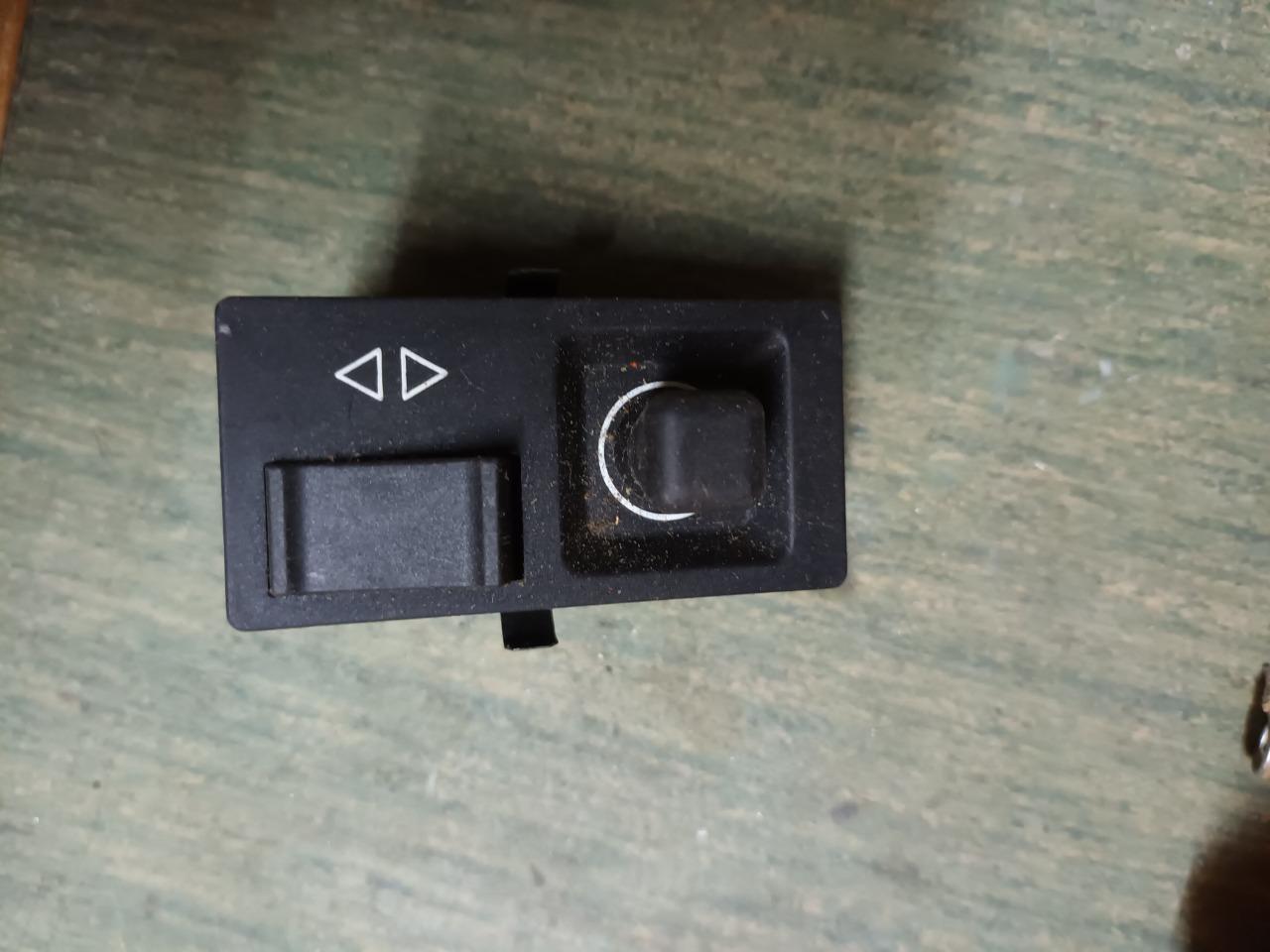 Pièces RENAULT 25 (R25) LesAnciennes.com