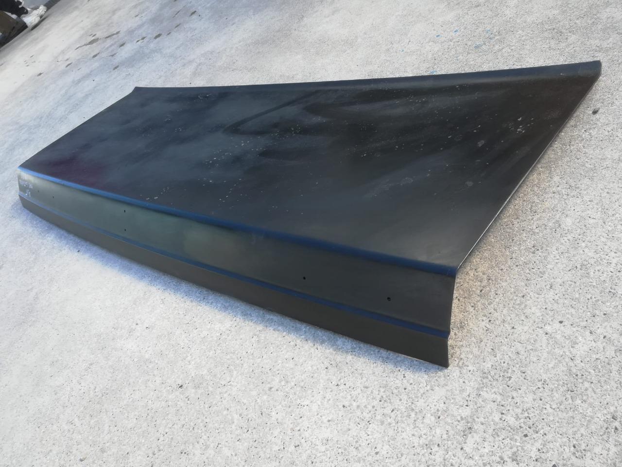 Capot arrière pour Maserati Biturbo LesAnciennes.com