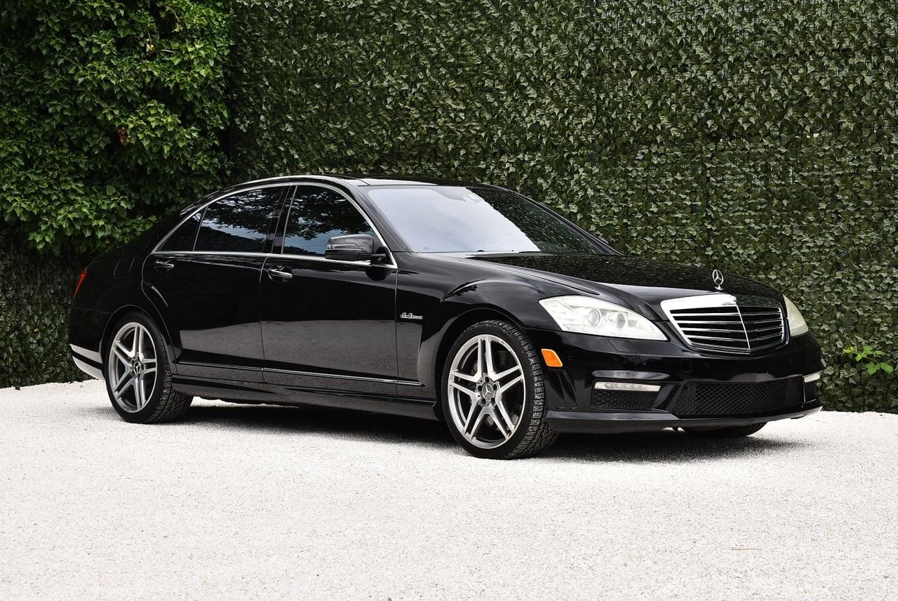 2010 Mercedes-Benz S63 AMG Sedan 6,3L V8 LesAnciennes.com