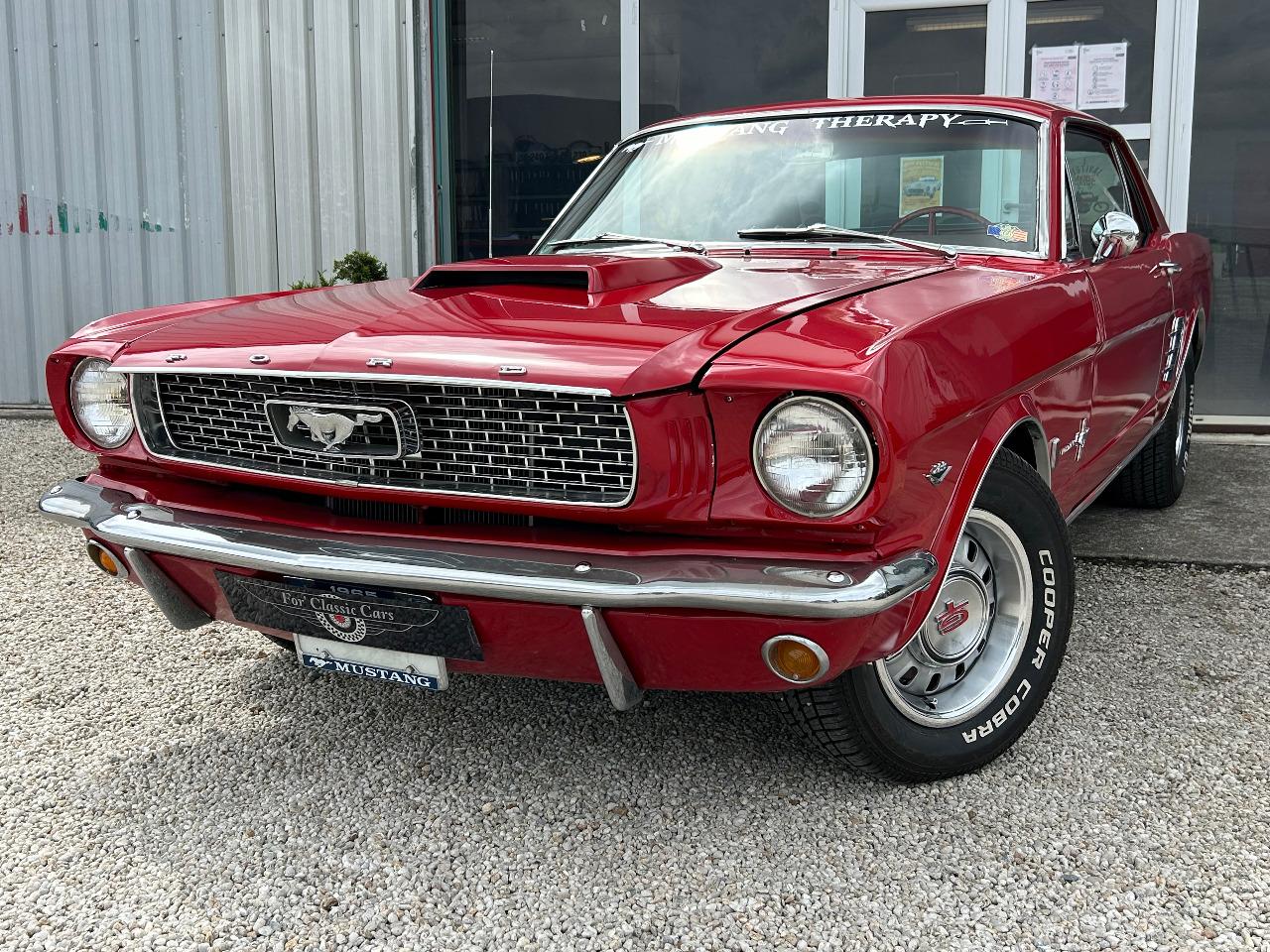 FORD Mustang 289CI - 1965 LesAnciennes.com