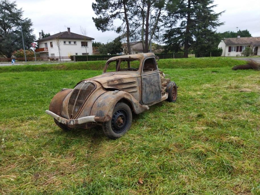PEUGEOT 302 - 1939 LesAnciennes.com