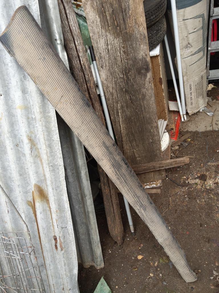 Lot de pièces SIMCA 8 LesAnciennes.com