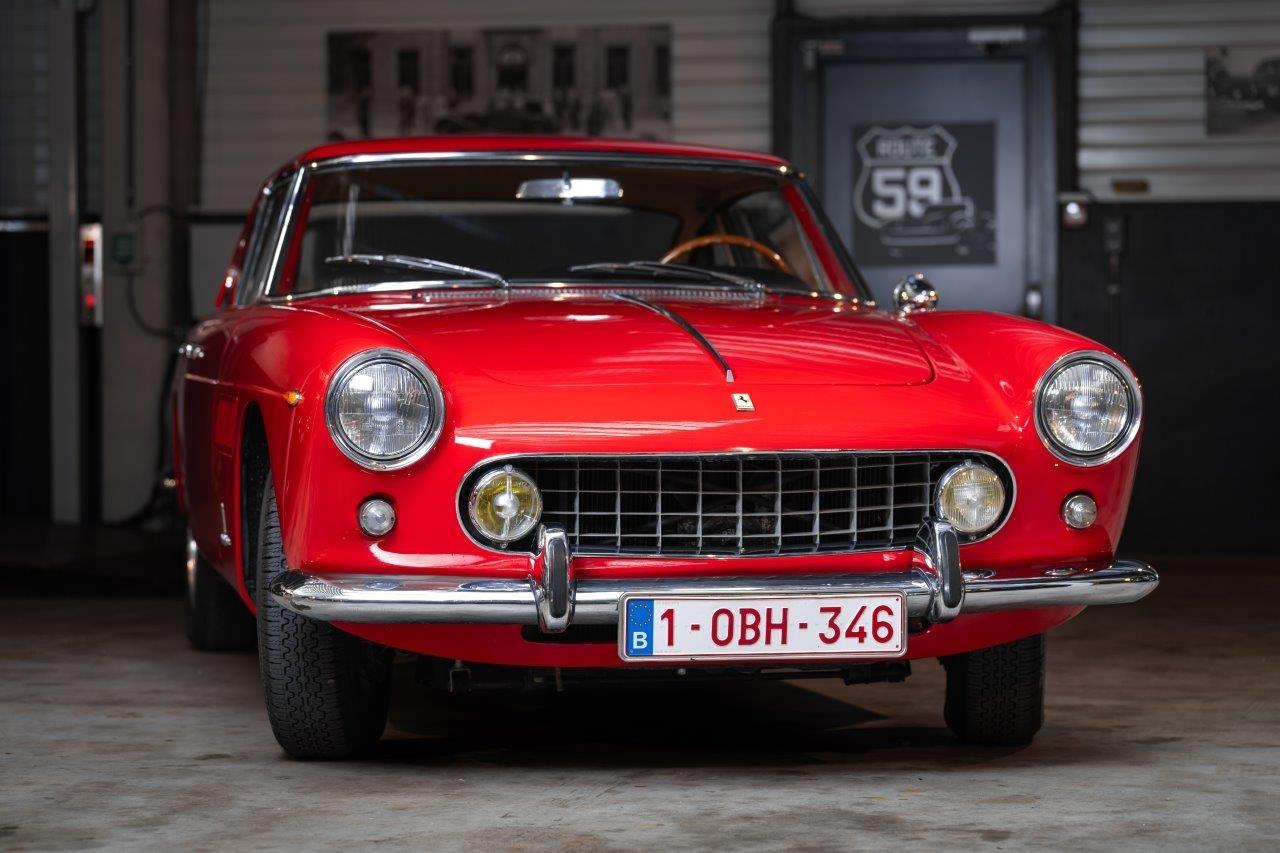 FERRARI 250 GT GT/E Serie 1 - 1962 LesAnciennes.com