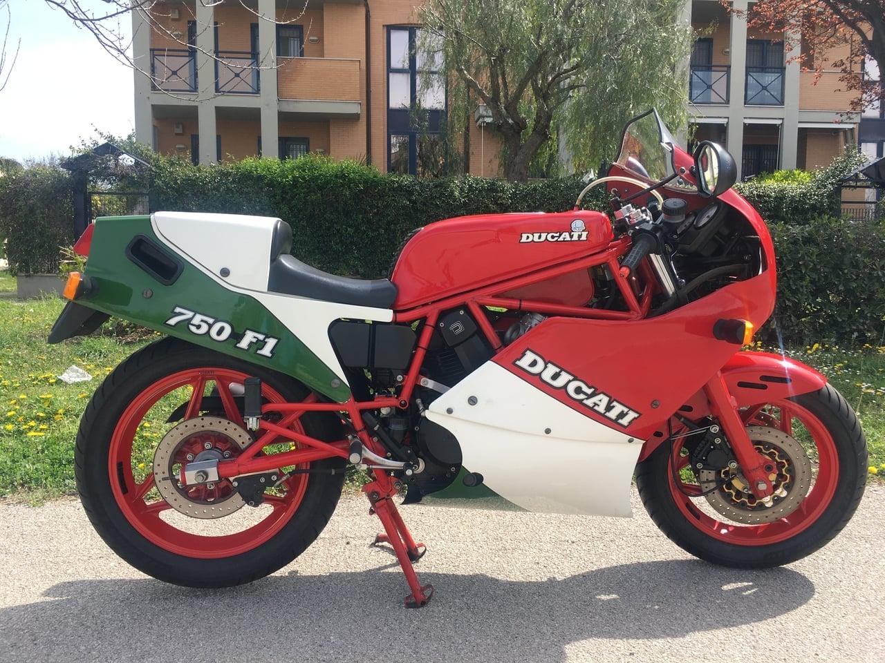 1987 Ducati 750 F1 Desmo LesAnciennes.com
