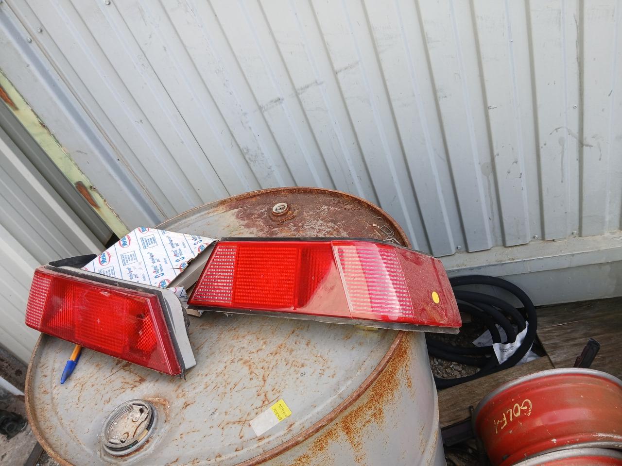 Feux ALFA ROMEO 33 LesAnciennes.com