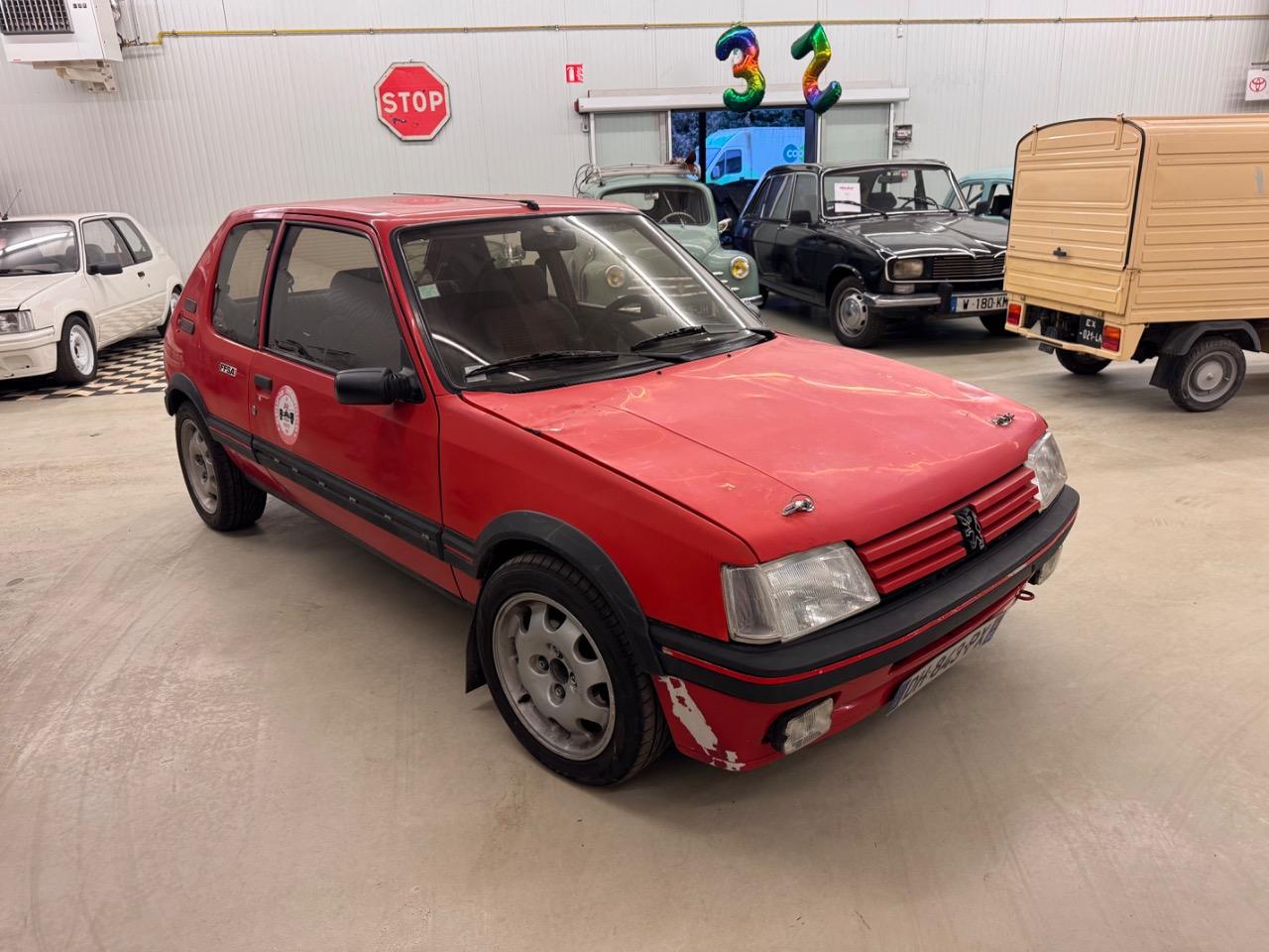 PEUGEOT 205 Gti - 1987 LesAnciennes.com