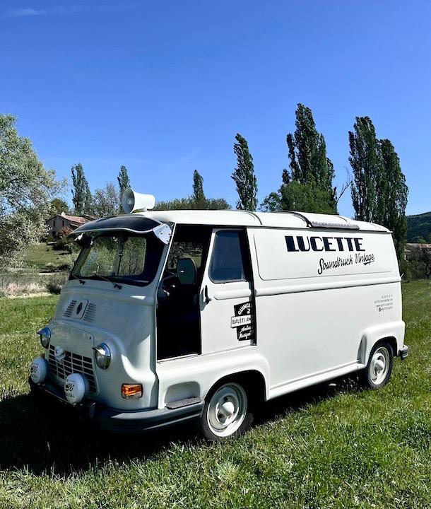 RENAULT Estafette - 1975 LesAnciennes.com