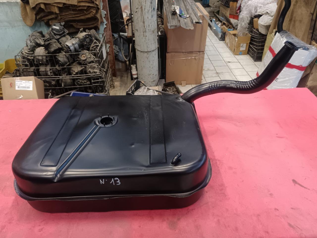 Réservoir d'essence pour Fiat Dino 2000 Coupé LesAnciennes.com