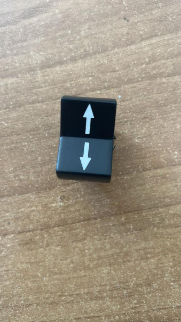 Interrupteur de phares pour Lamborghini Miura LesAnciennes.com