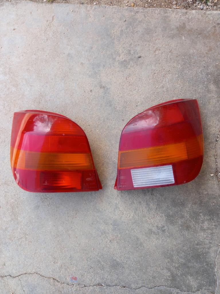 Feux AR FORD Fiesta 3ème série LesAnciennes.com