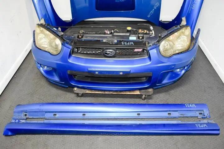 FACE AVANT SUBARU IMPREZA WRX STI 2004-2005 LesAnciennes.com