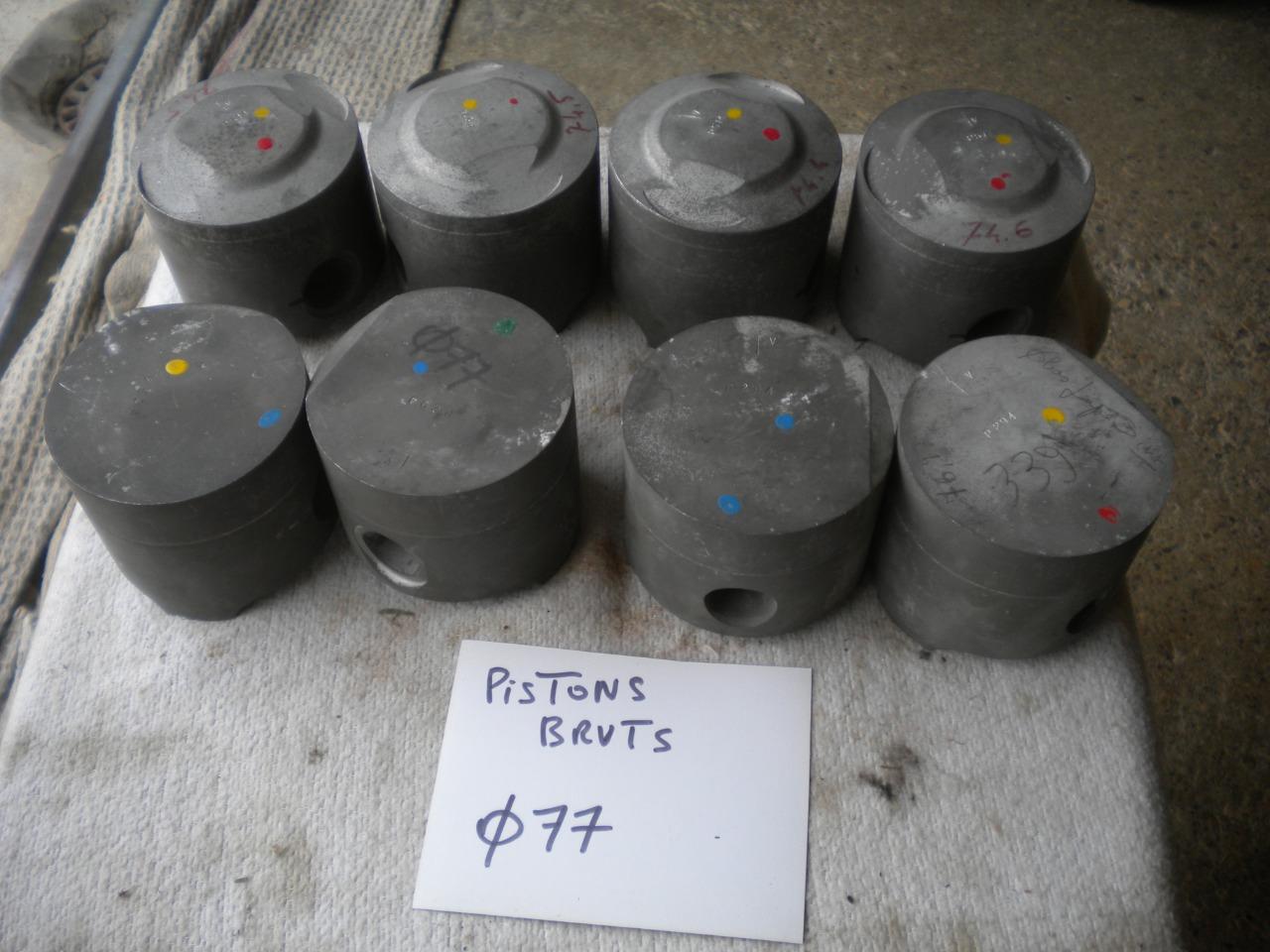 Pistons RENAULT lot de 8 pistons a usiner LesAnciennes.com