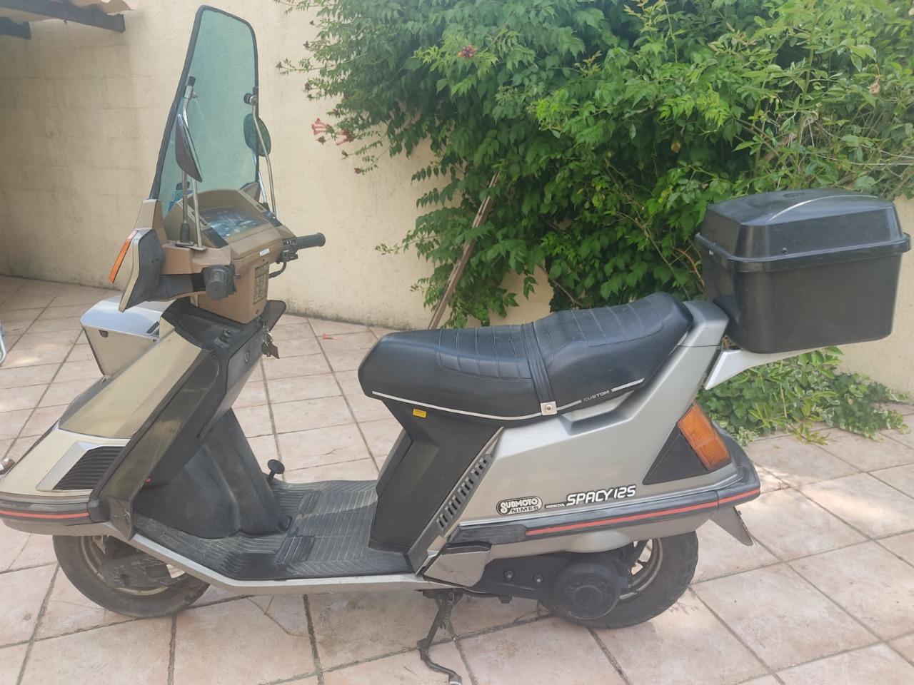 HONDA Spacy - 1985 LesAnciennes.com