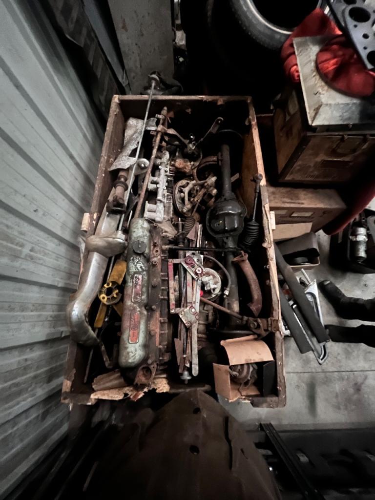 Moteur boîtes Pont et Pièces MG MGC LesAnciennes.com