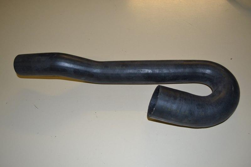 Durite supérieure radiateur PEUGEOT 504 diesel LesAnciennes.com
