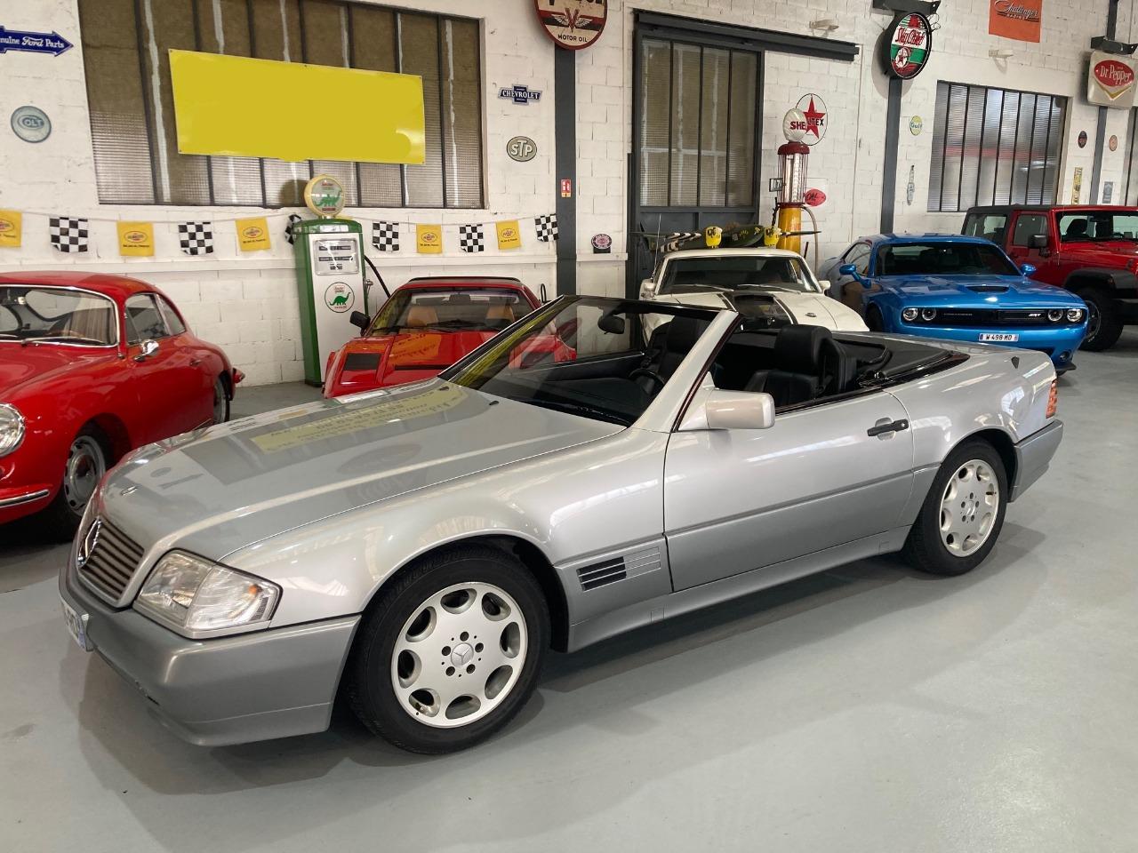 MERCEDES 300 SL R129 Roadster - 1991 LesAnciennes.com