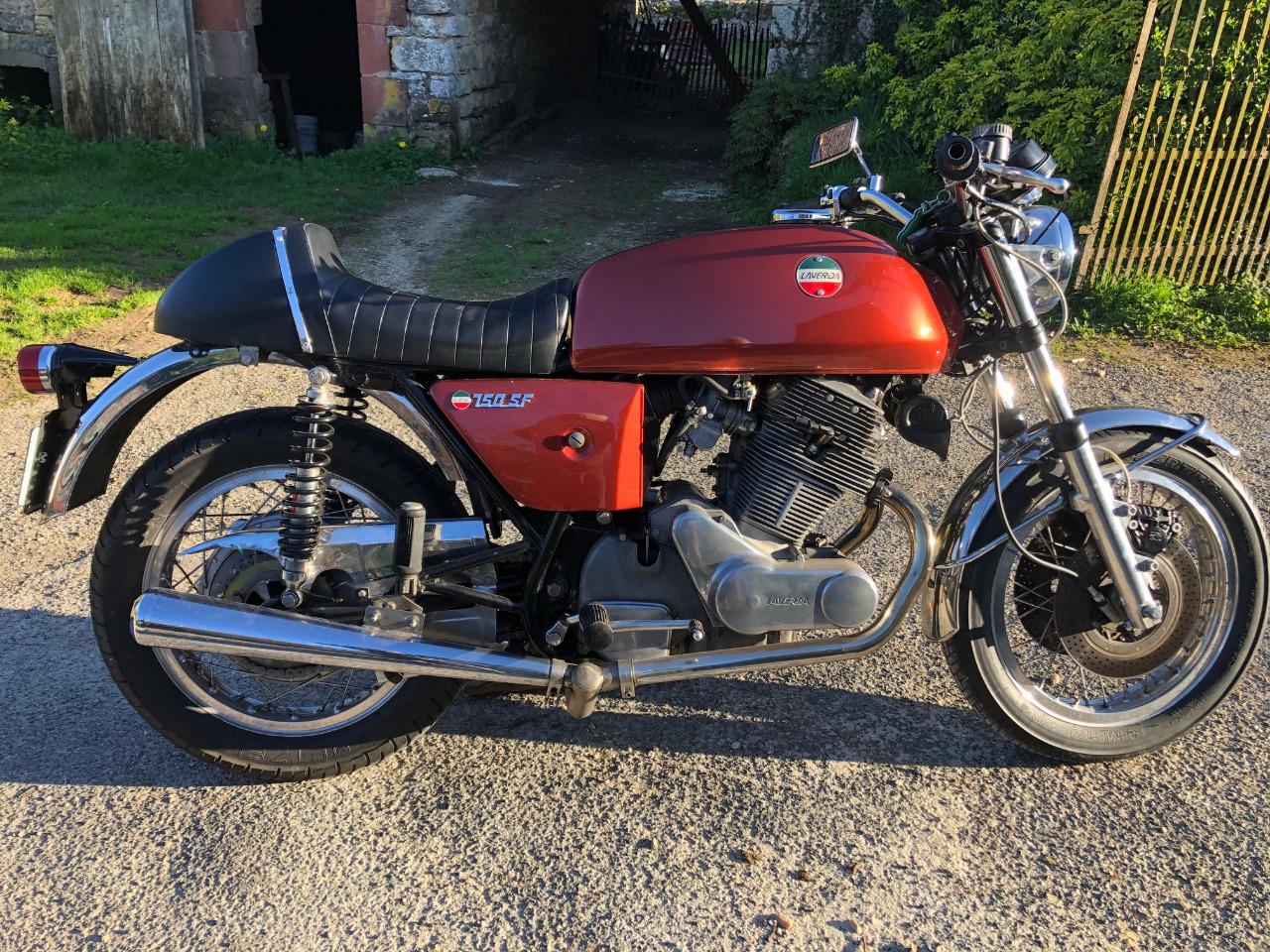 LAVERDA 750 SF 750 SF2 Solo-Side - 1975 LesAnciennes.com