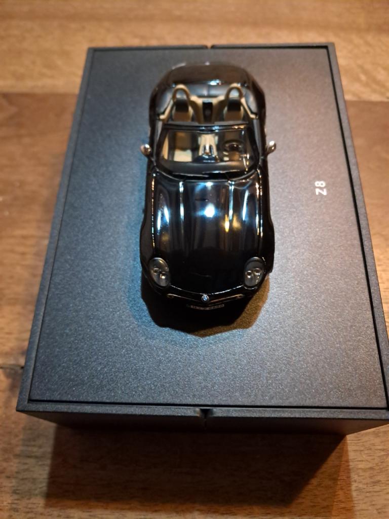 BMW Z8 LesAnciennes.com