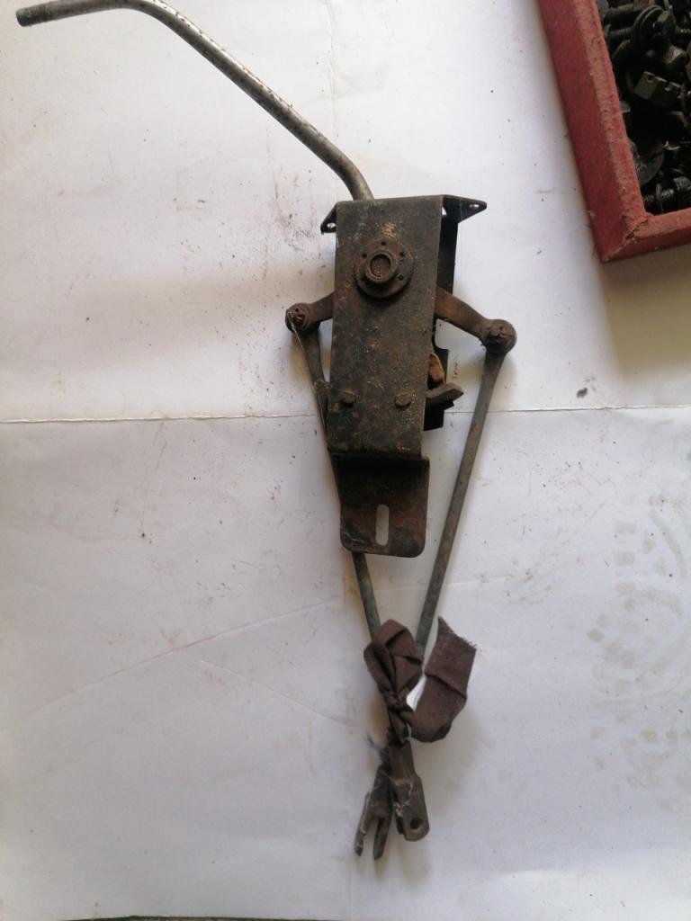 Sélecteur de vitesse CITROEN 11 bl LesAnciennes.com