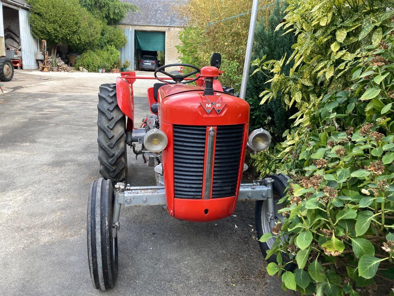 MASSEY FERGUSON 825snmy - 1962 LesAnciennes.com