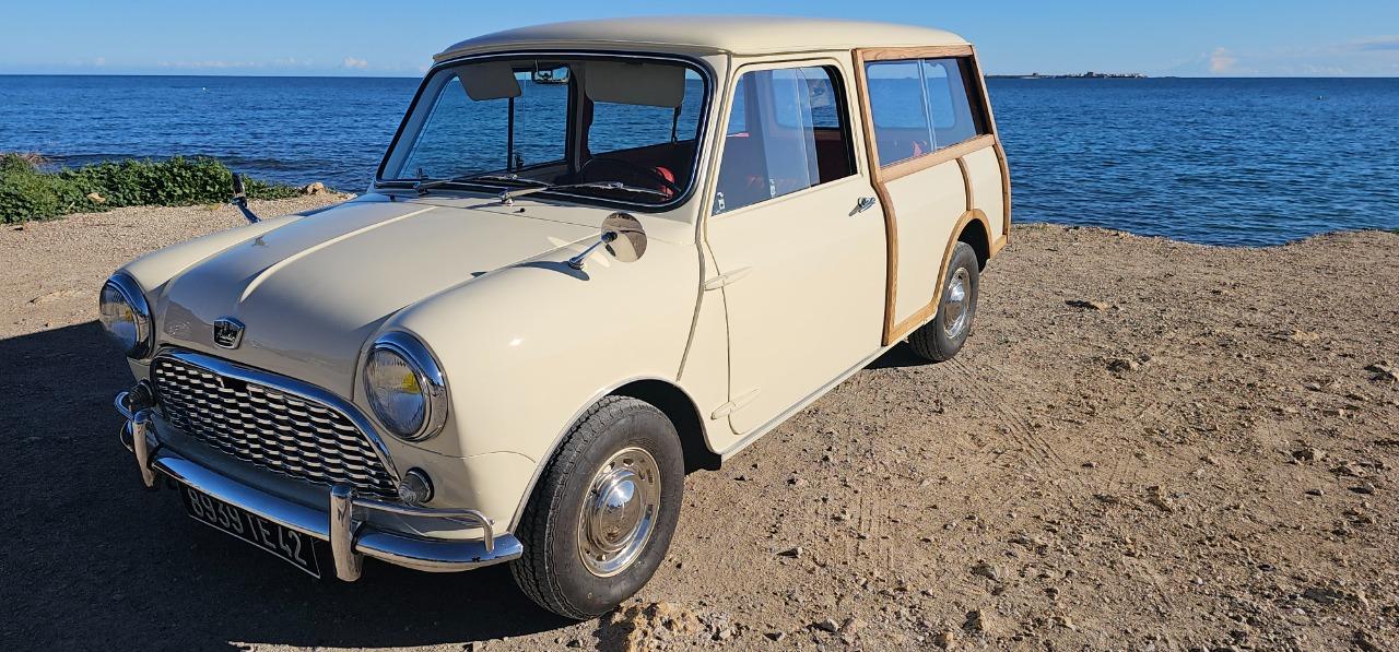 AUSTIN Mini Countryman - 1963 LesAnciennes.com