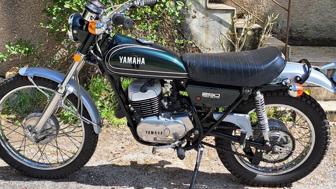 YAMAHA DT 250 - 1973 LesAnciennes.com