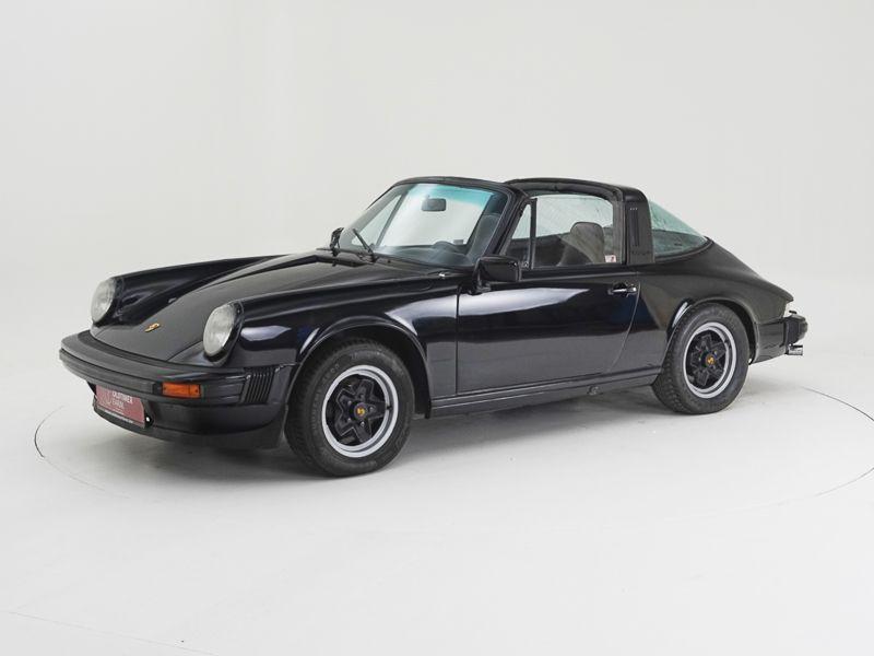 PORSCHE 911 Targa Rijkspolitie "Alex 97" - 1975 LesAnciennes.com