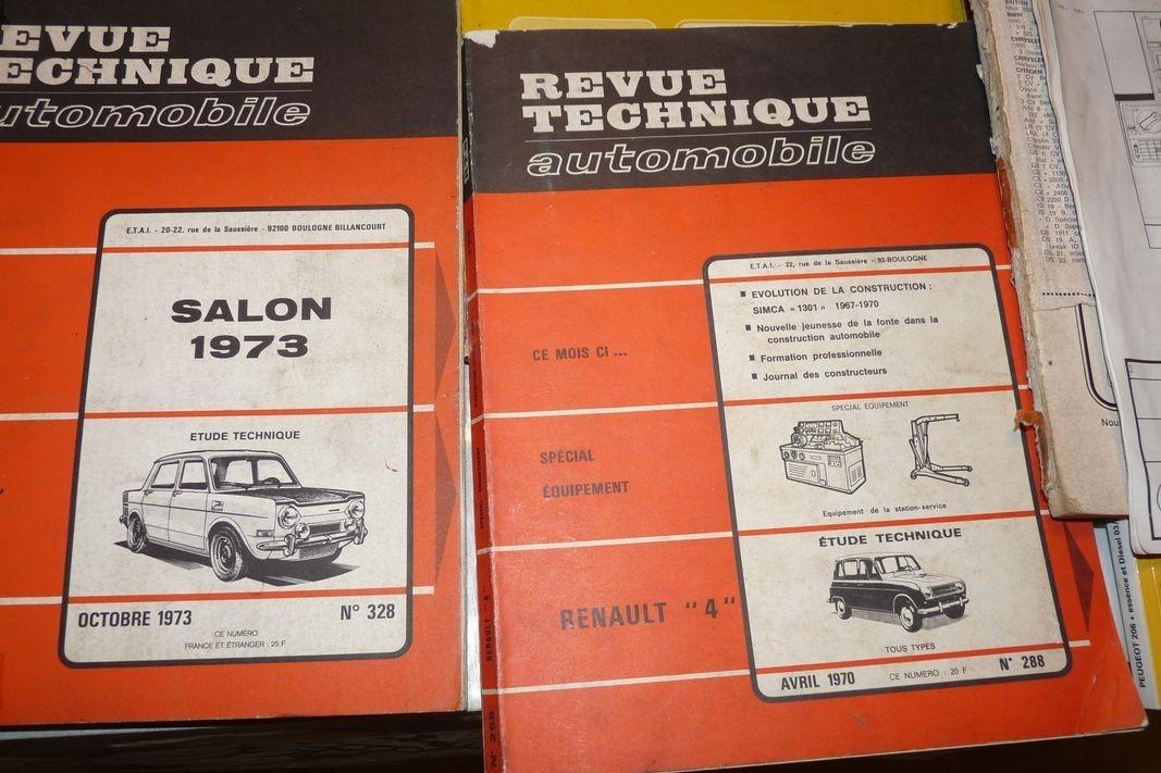 Lot de 30 revues techniques Automobiles LesAnciennes.com