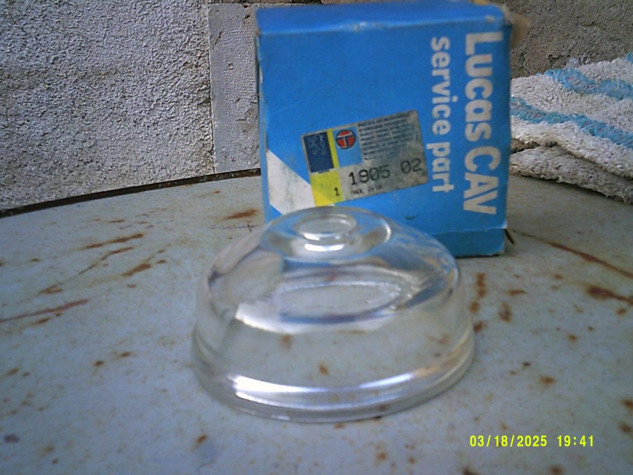 Pièces PEUGEOT 204 tous types LesAnciennes.com