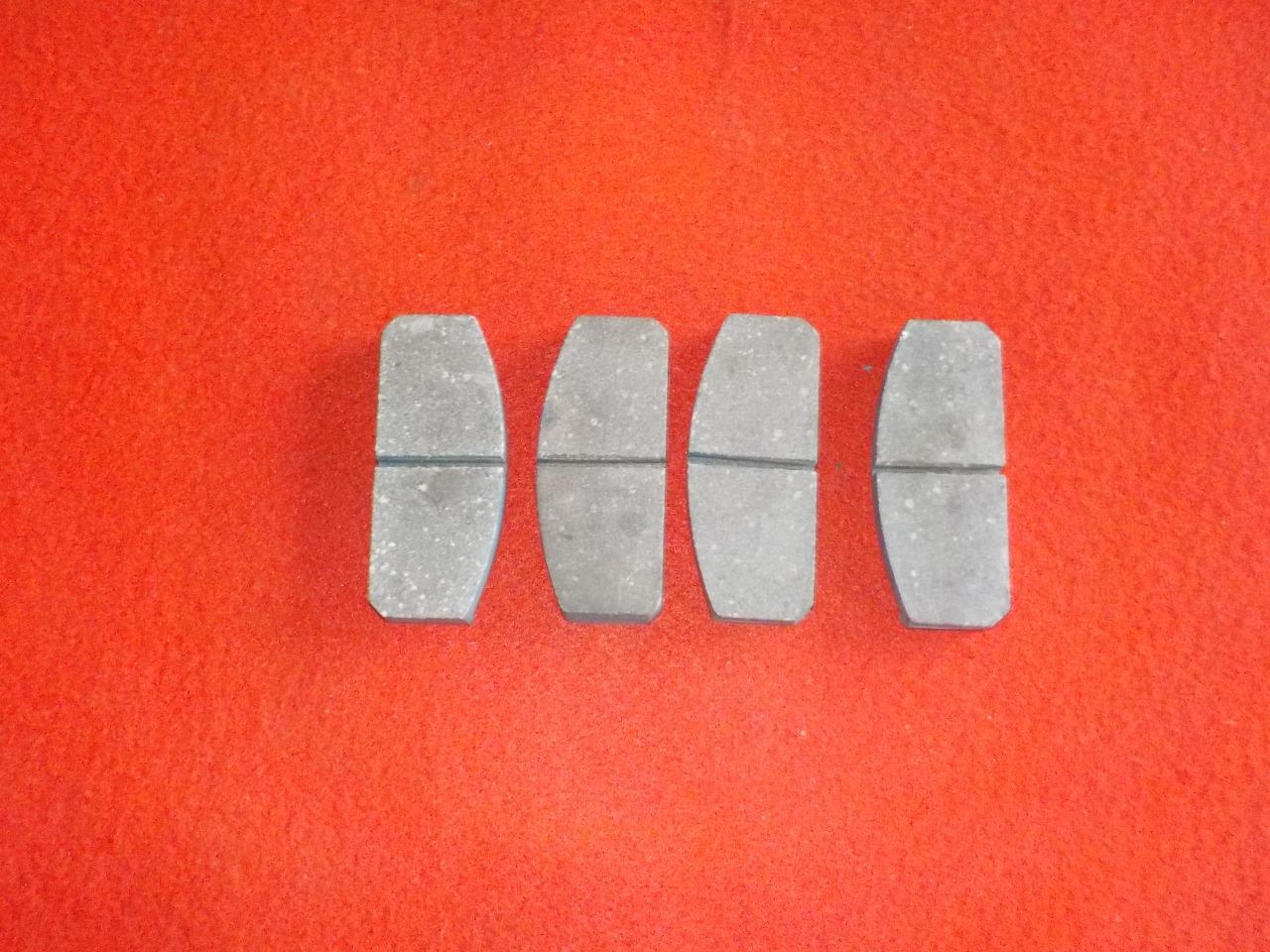 Plaquette de frein RENAULT 16 (R16) LesAnciennes.com