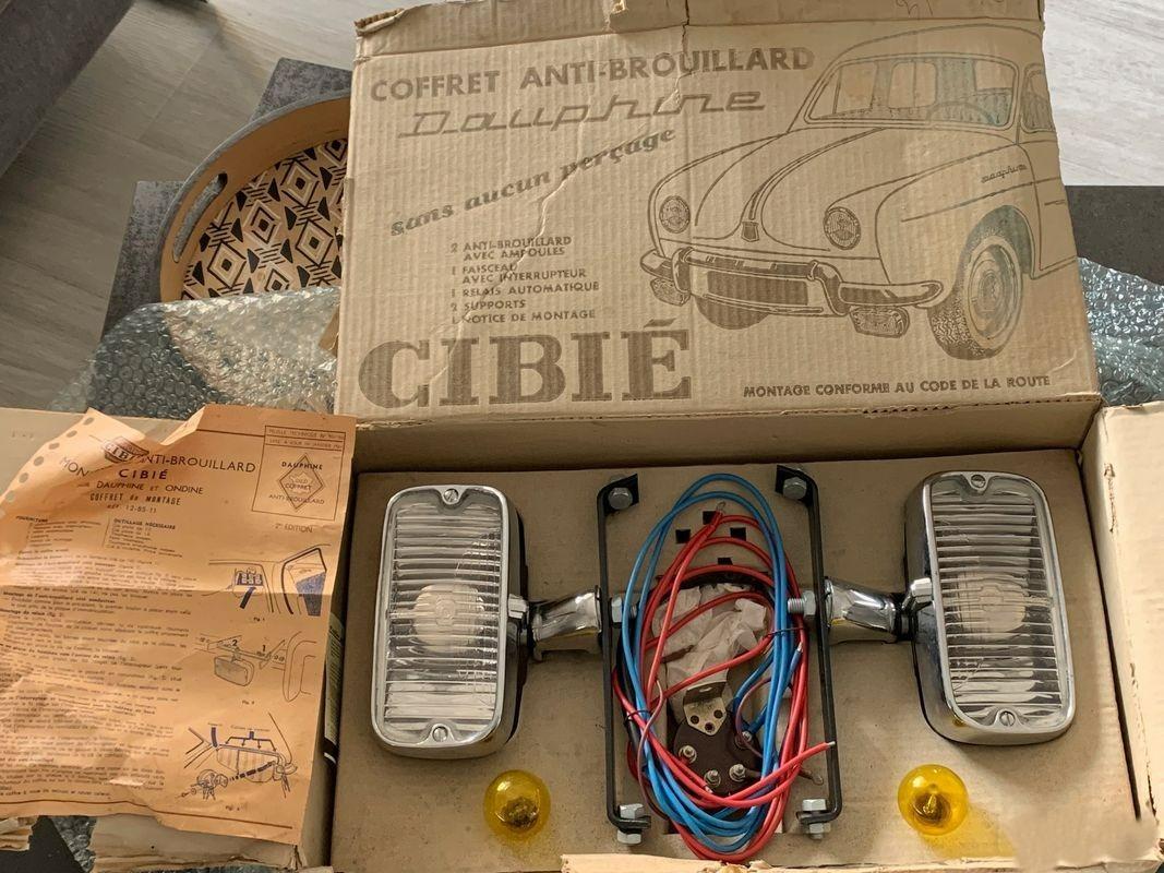 Coffret antibrouillards Cibié - Renault Dauphine, LesAnciennes.com