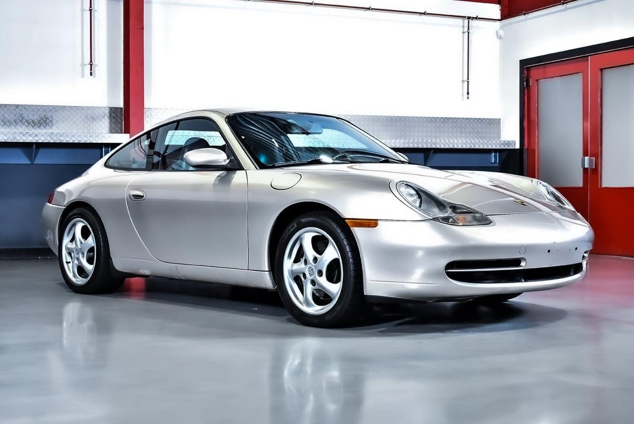 1999 Porsche 996 (911) Carrera Coupe 3,4L LesAnciennes.com