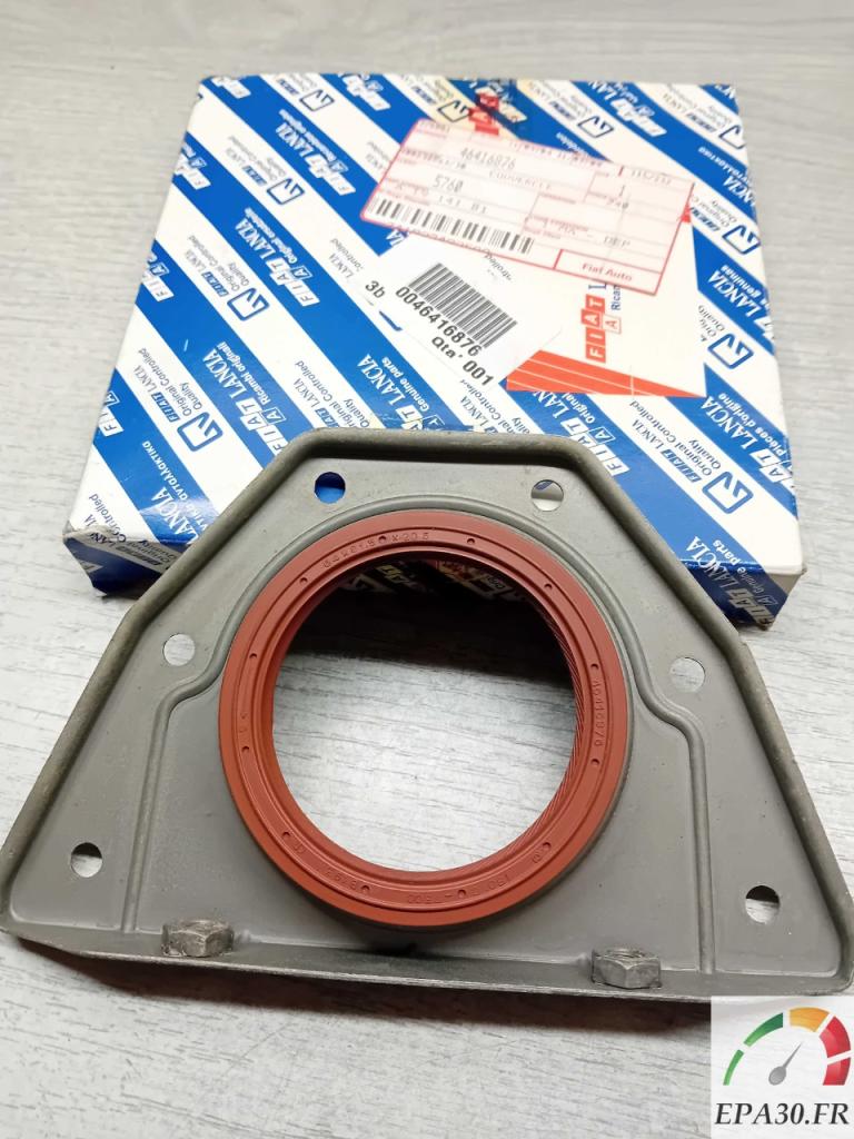 46416876 COUVERCLE VILEBREQUIN LANCIA DELTA LesAnciennes.com