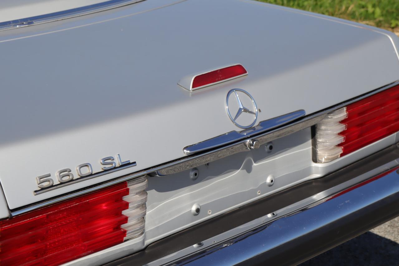 MERCEDES-BENZ SL-Klasse 560 - 1988 LesAnciennes.com