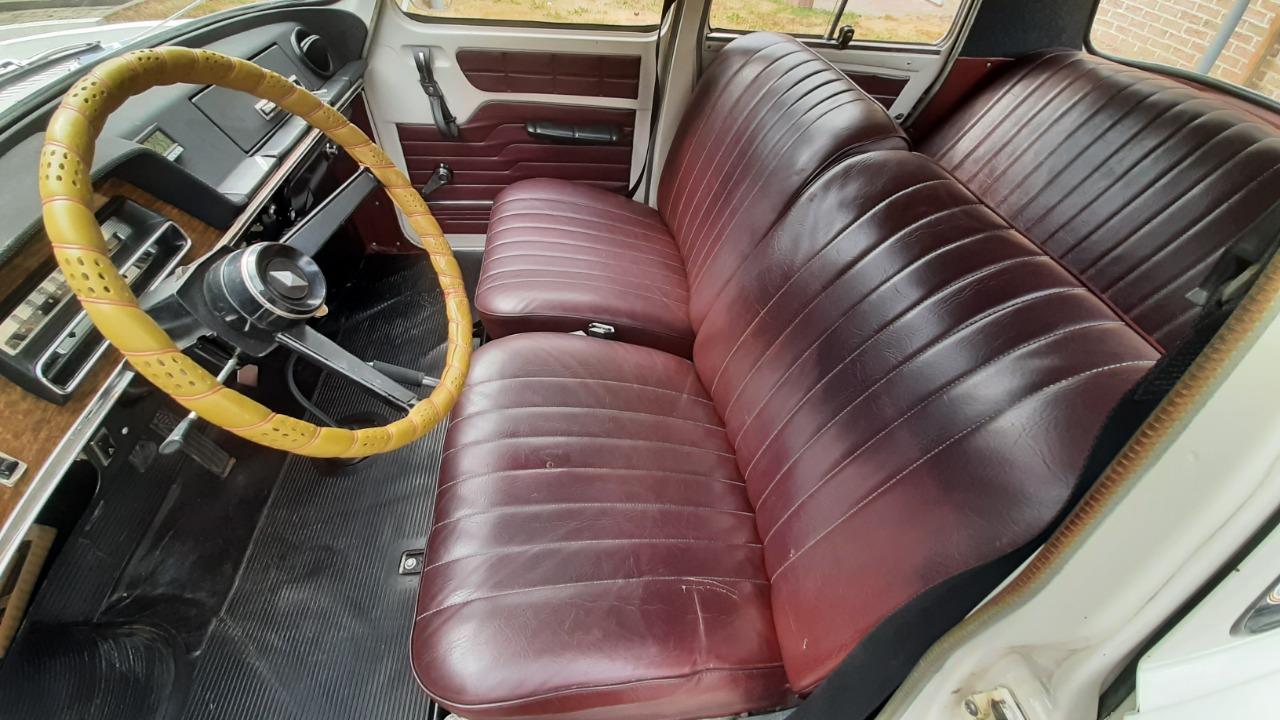 RENAULT 10 (R10) Berline 4 portes - 1970 LesAnciennes.com