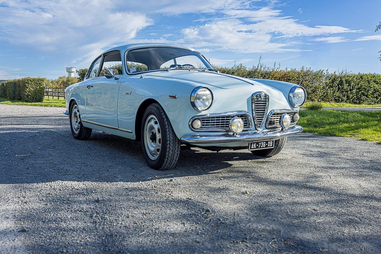 1964 Alfa Romeo Giulietta Sprint Coupé 1300 LesAnciennes.com