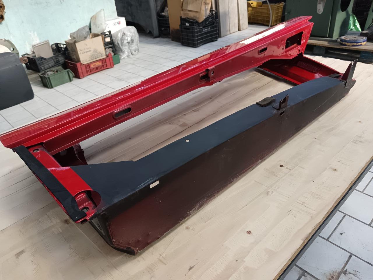 Porte gauche Ferrari 355 LesAnciennes.com