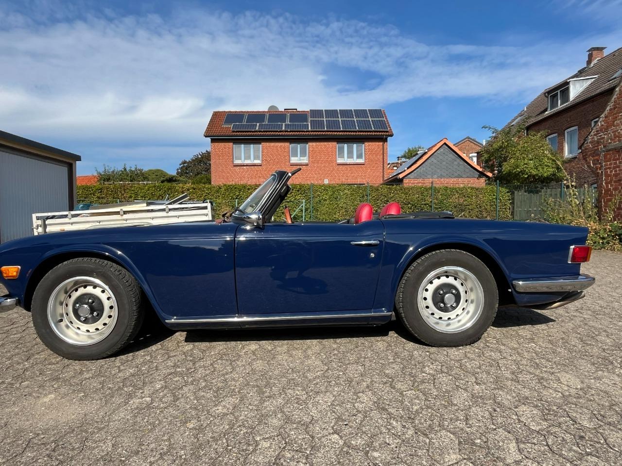 TRIUMPH TR6 - 1973 LesAnciennes.com