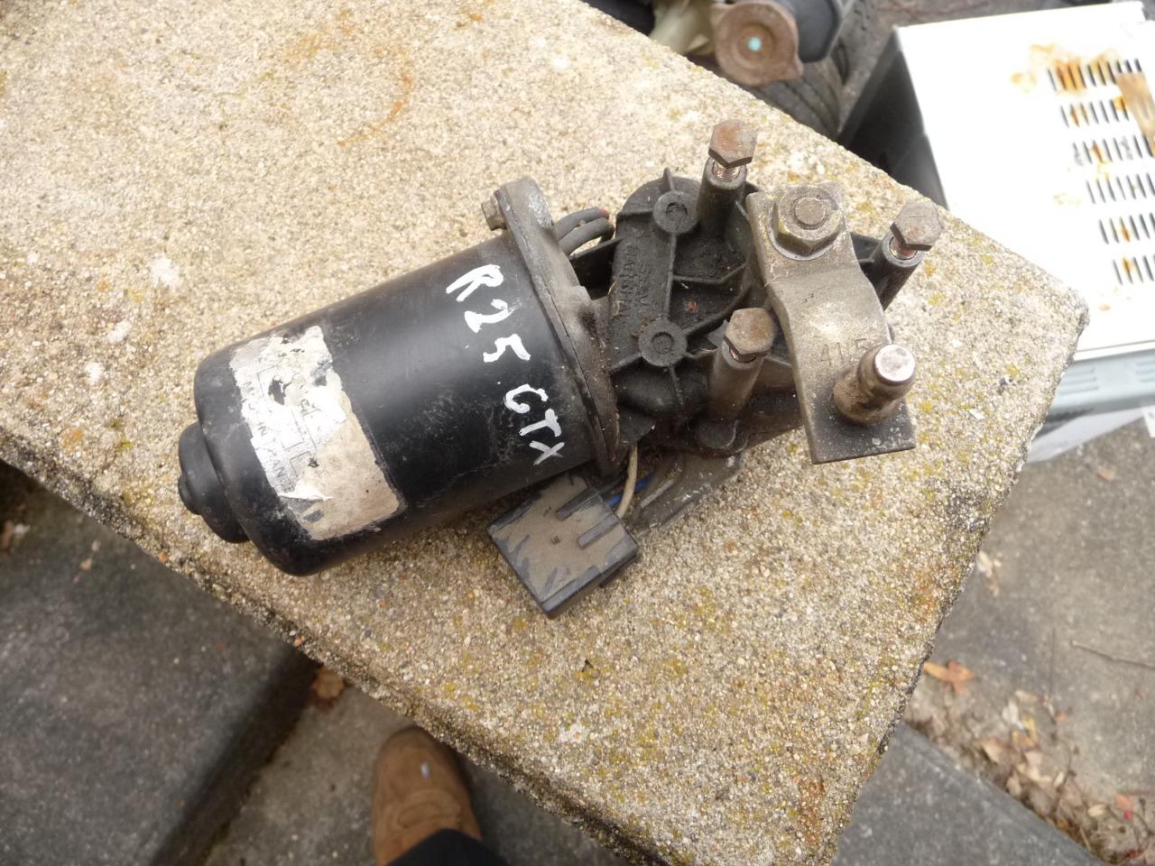 Pièces RENAULT 25 MOTEUR ESSUIE GLACE AVANT LesAnciennes.com