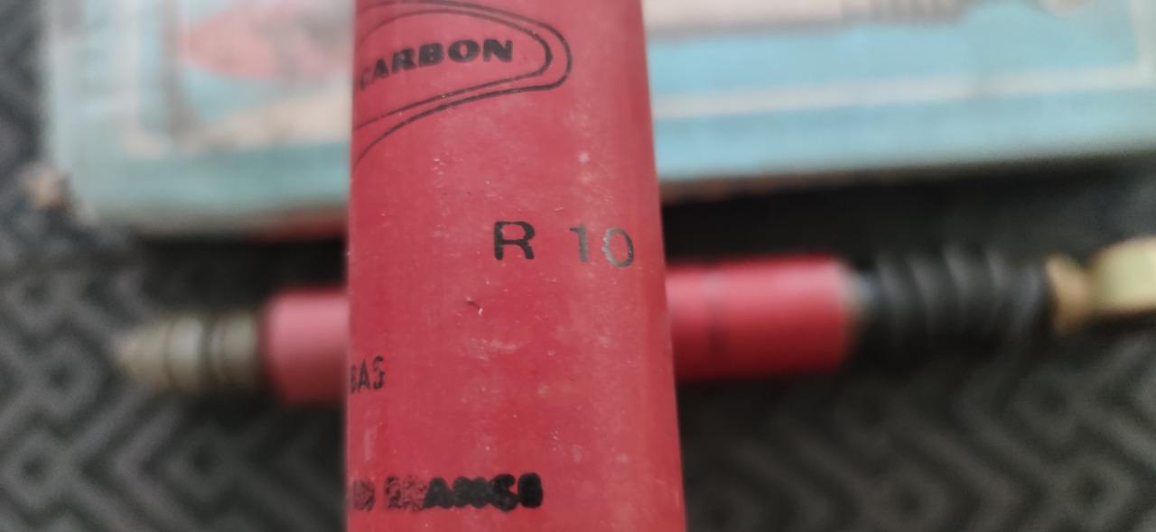 Amortisseurs arrière RENAULT 8 (R8) R10 LesAnciennes.com