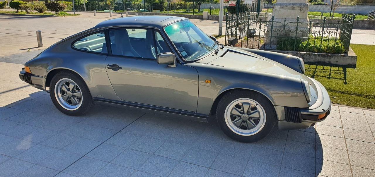 PORSCHE 911 CARRERA 3.2 - 1988 LesAnciennes.com