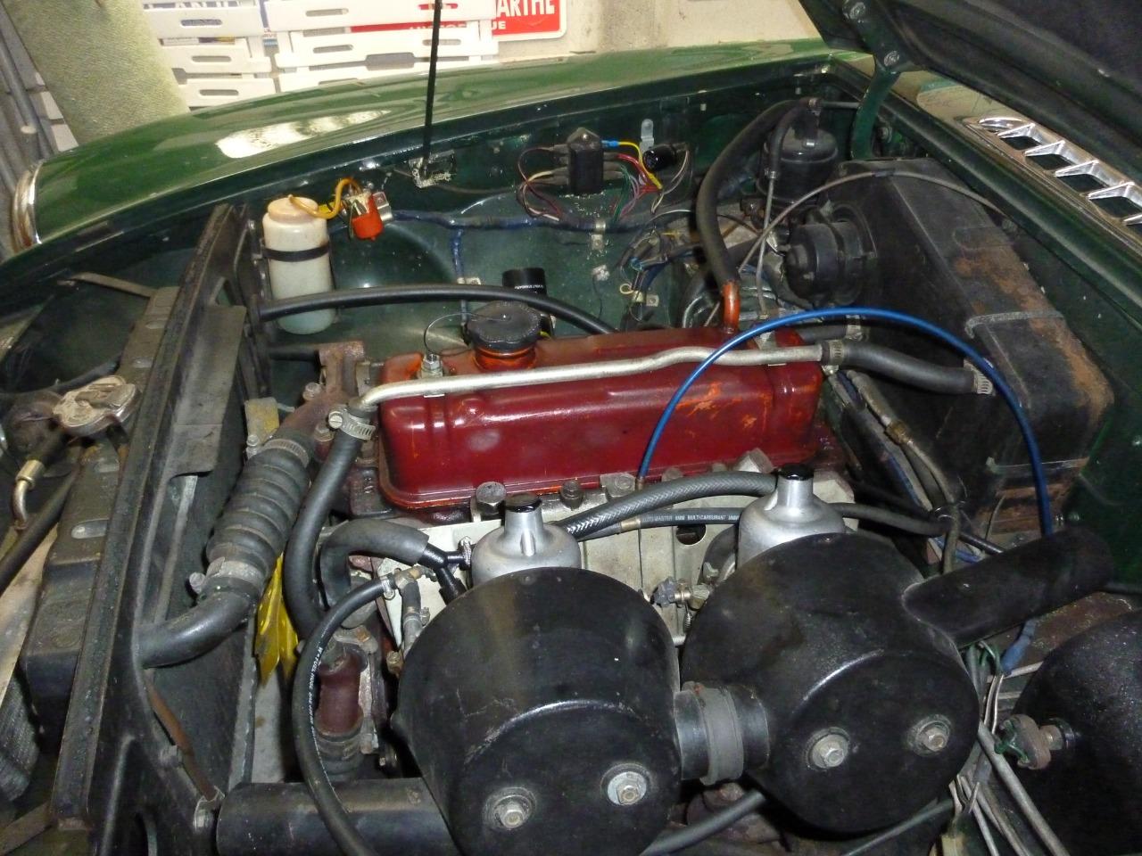 MG MGB GT - 1970 LesAnciennes.com