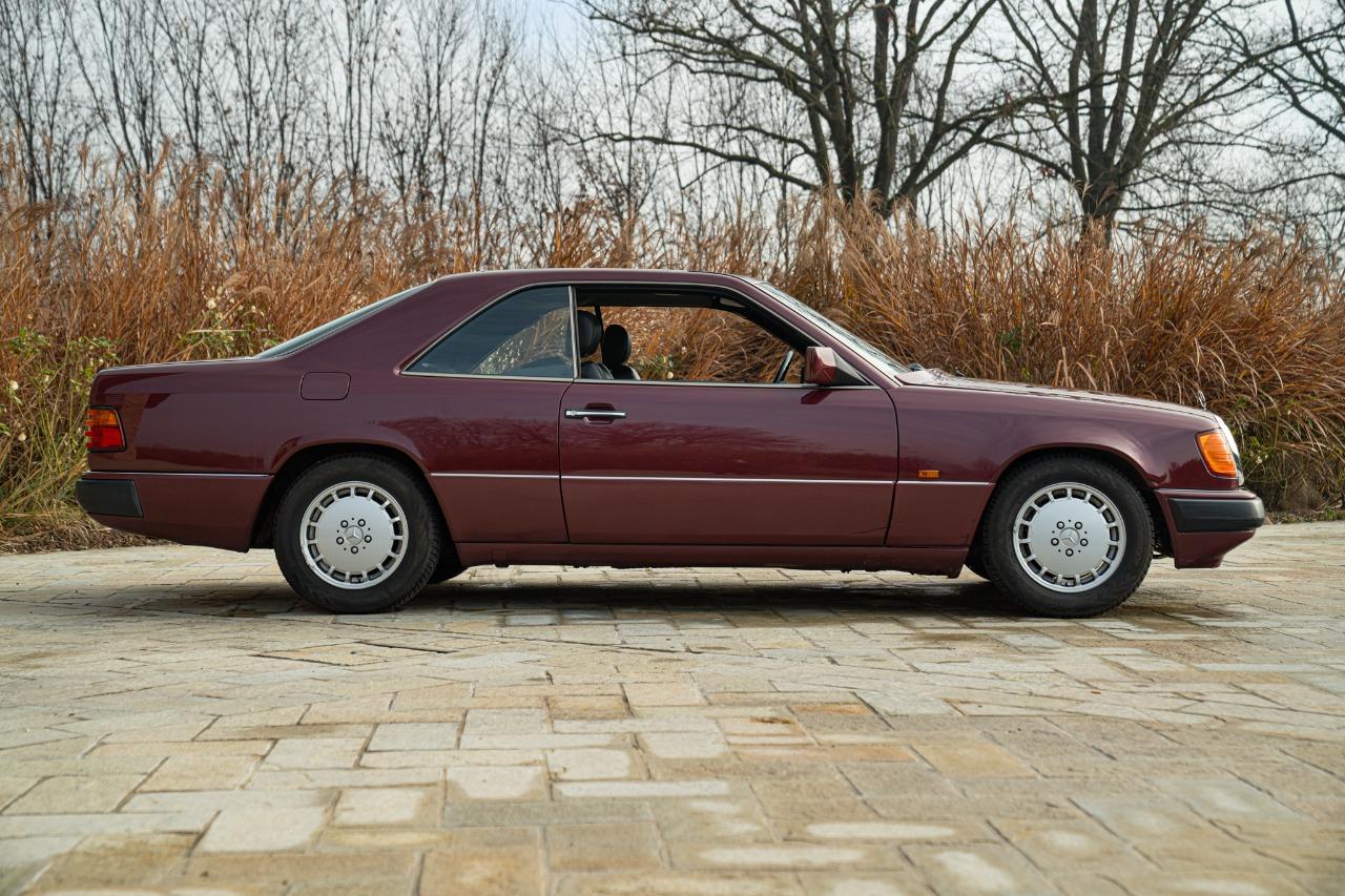 MERCEDES 300 CE 24V COUPE' - 1991 LesAnciennes.com