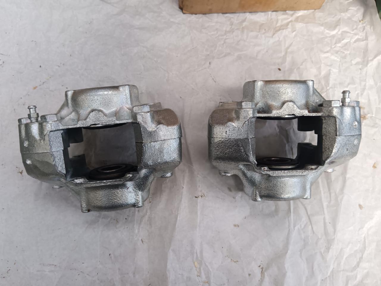 Étriers de frein arrière pour Lancia Fulvia S2 LesAnciennes.com