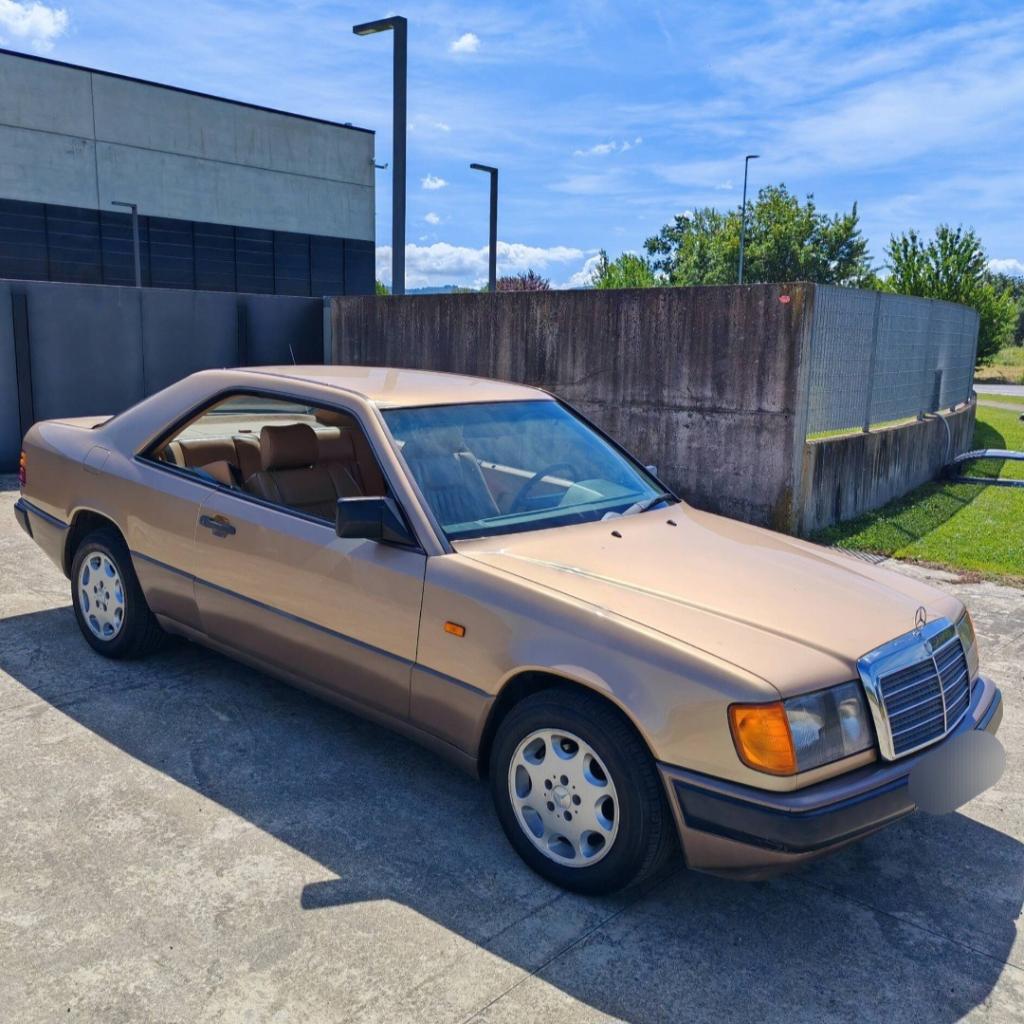 MERCEDES 300 CE C124 3.0i 188 cv BVA - 1988 LesAnciennes.com