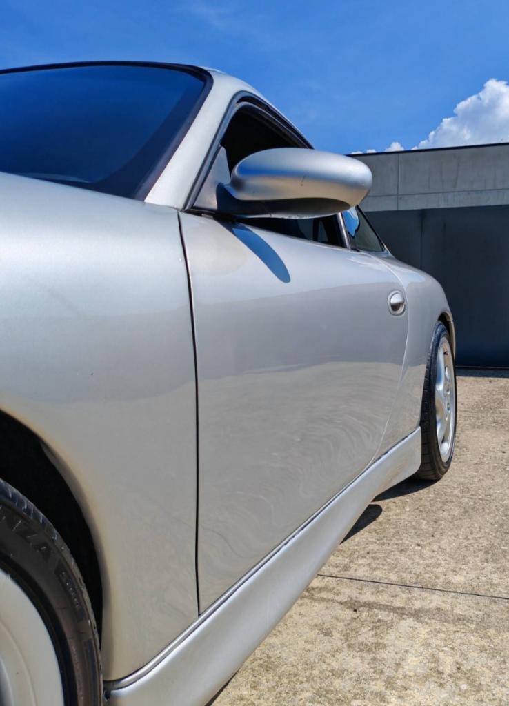 PORSCHE 911 996 Carrera 3.4 - 1999 LesAnciennes.com